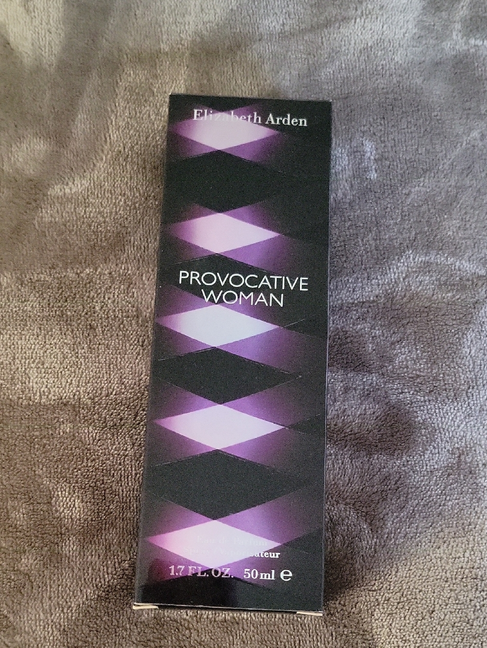 Elizabeth Arden Provocative Woman - Black & Purple Eau de Parfum spray 1.7 oz